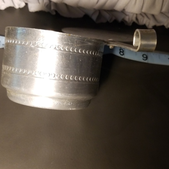 Antique silver plated or aluminum container - Picture 6 of 8